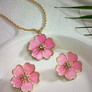 New Pink Floral Necklace & Earrings Set